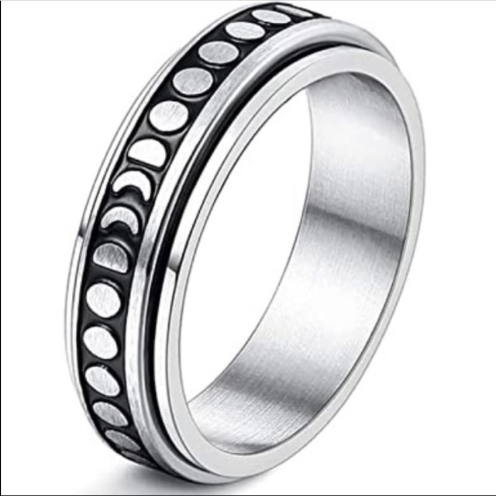 🦋3/$30🦋stainless steel moon phase celestial fidget spinner ring size 9